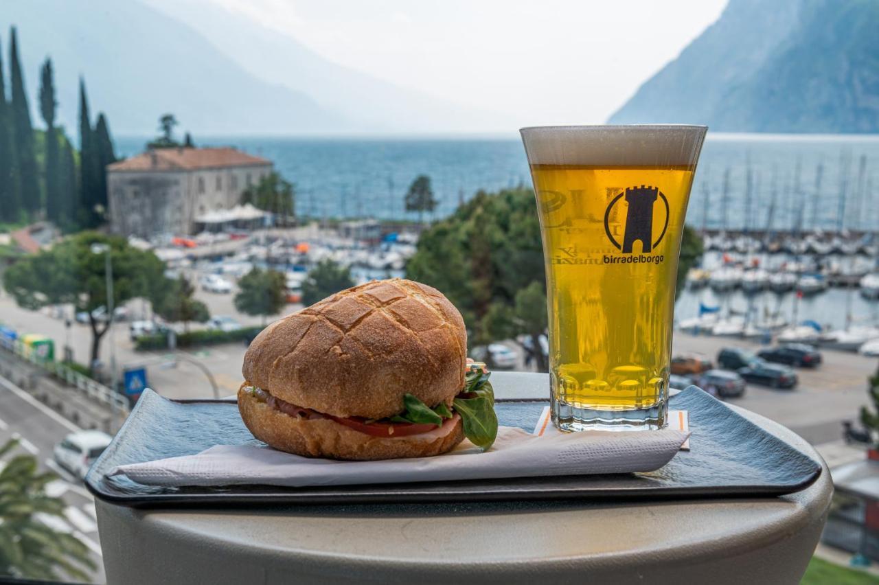 Lake Front Hotel Mirage Riva del Garda Exterior foto